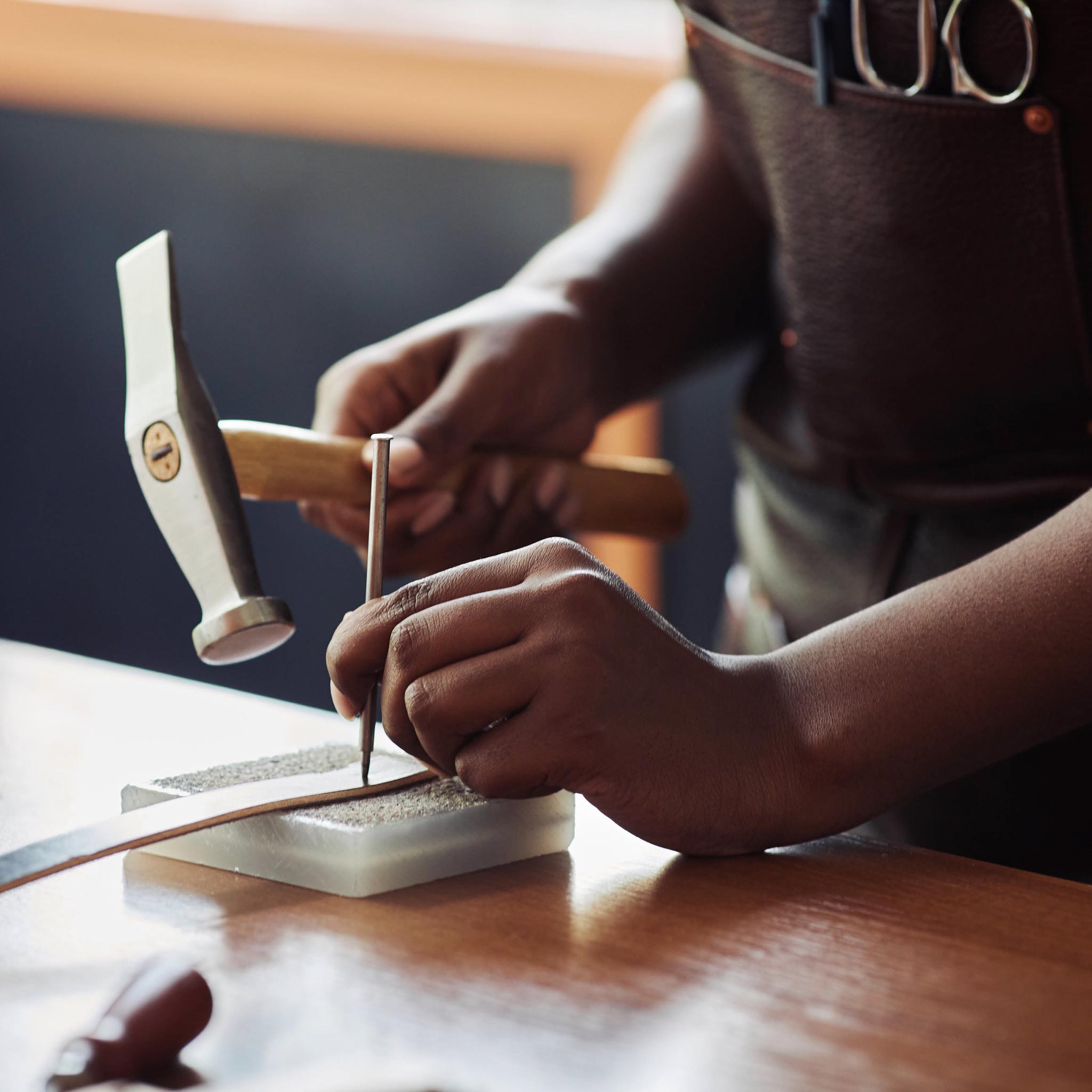 The Artisans Behind Your Handbag